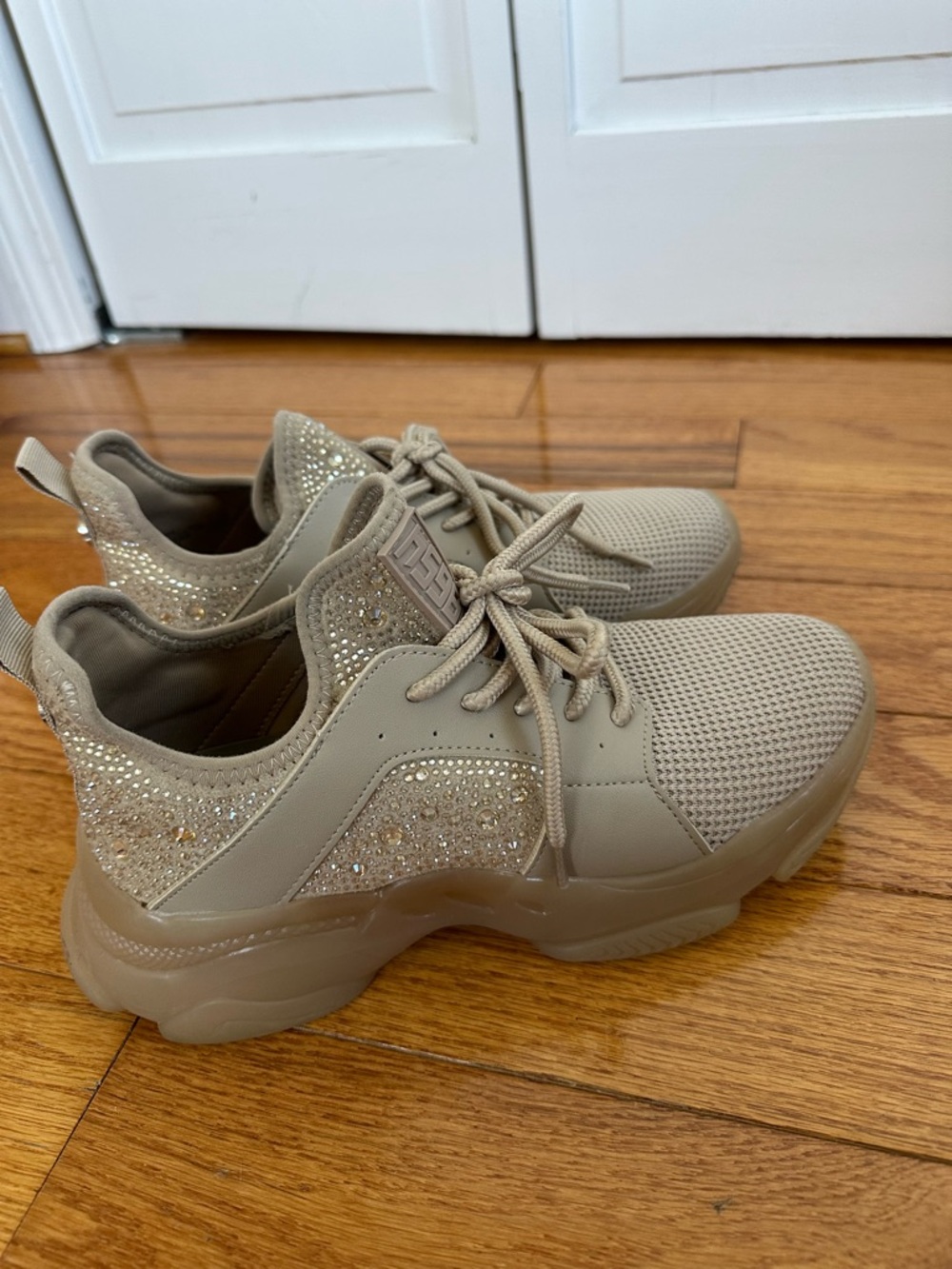 Steve Madden Beige Glitter Chunky Sneaker